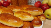 Прості пиріжки з яблуками